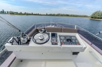 Mochi Craft 43 Flybridge 1995 – sportboot met flybridge - Foto 9