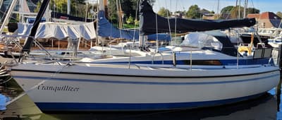Bavaria 890 (uit 1984, 8.9m)