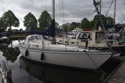 Victoire (uit 1979, 9.33m)