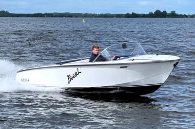 Boesch (uit 1982, 5.9m)