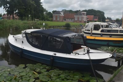 820C Steilsteven 2022 – Degelijk stalen motorboot