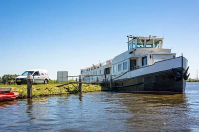 Hotelschip (uit 1902, 46.87m)