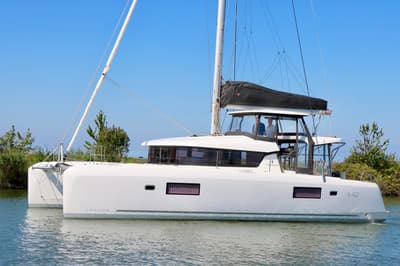 Lagoon 42 Full specs (uit 2024, 13.22m)