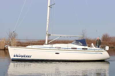 Bavaria 37 Cruiser 2006 – 3 hutten, vleugelkiel, zeilklaar