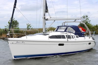Hunter 340 (uit 2000, 10.4m)