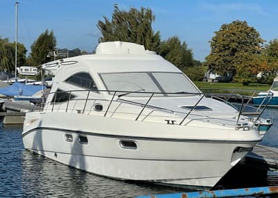 Sealine Sealine F34 Flybridge (uit 2009, 10.82m)