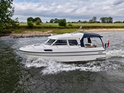 NB Marine NB Marine 8700 (uit 2001, 8.8m)