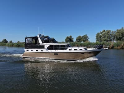Explorer (uit 1998, 14m)