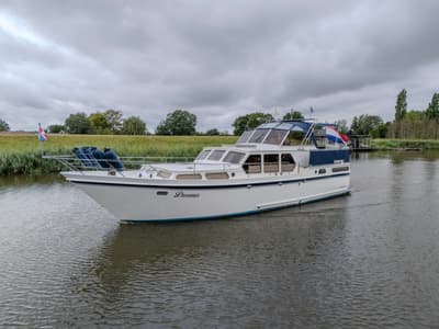 Valkkruiser (uit 1983, 13.6m)