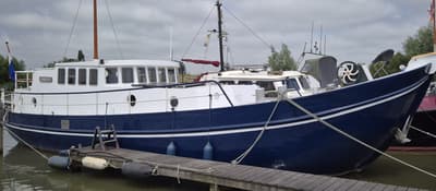 Botter 1935 – woonschip met recente refit
