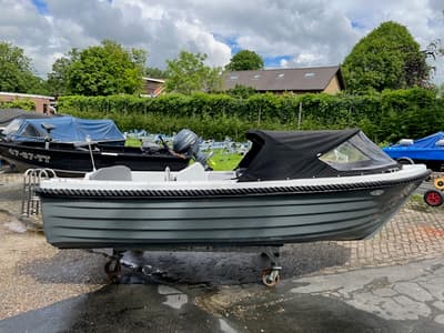 Valory (4.8m)