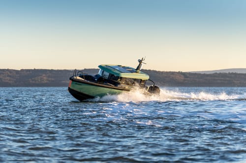 Boot van de Week: Arksen 28 2025 – Aluminium adventure motorjacht 40+ kn (2025)
