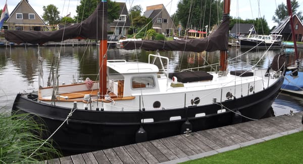 Danish Rose 31 2006 – stalen ketch met vaste kap