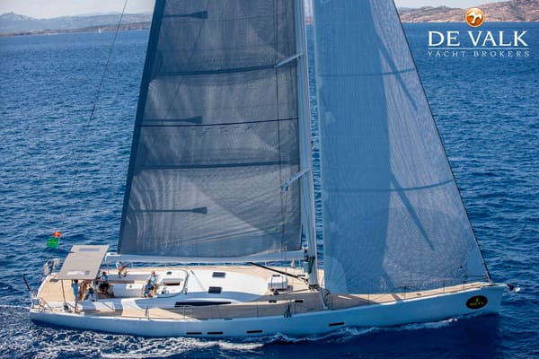 JFA Yachts 82 SY