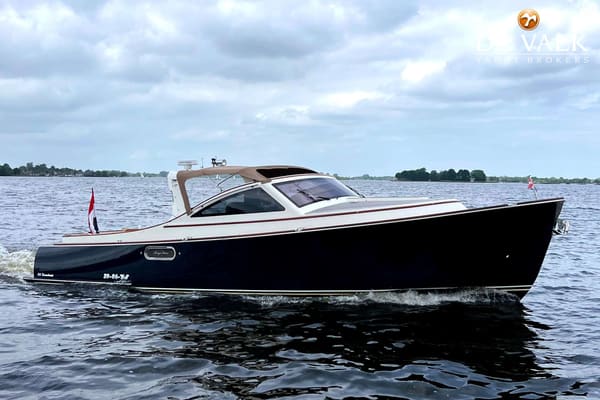 Long Island 40 Runabout 2012 – IPS-aangedreven luxe dagcruiser