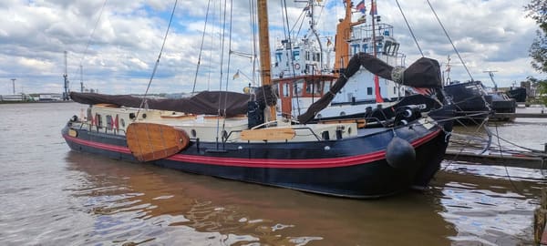 Tjalk 17.95m – Woonboot met stalen romp