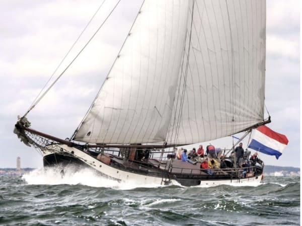 Hasselteraak 24m 1901 – Snelzeilend charter/woonschip