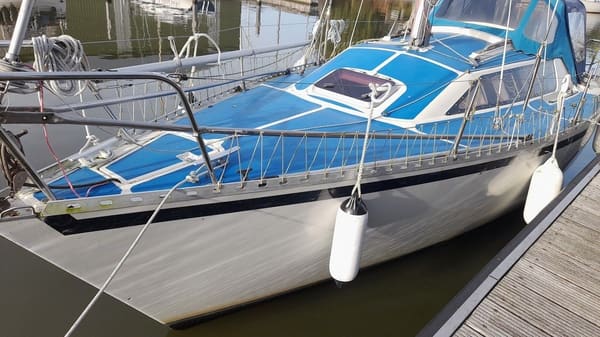 Kyrie Feeling 720 (1983) – Zeewaardige zeilboot met midzwaard