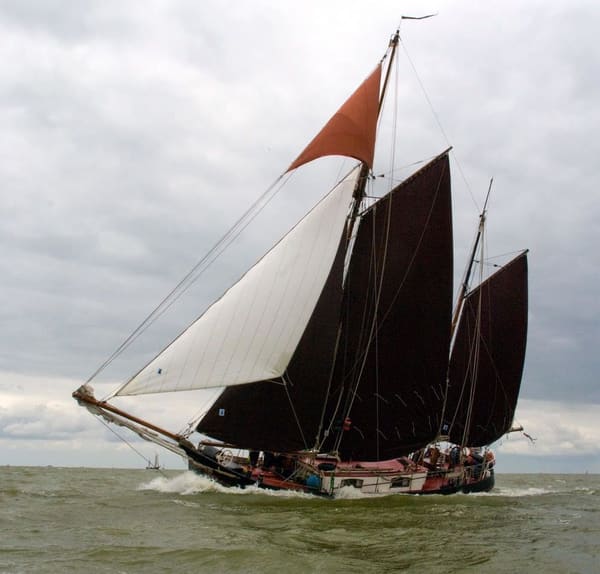Klipperaak 17.54m 1911 – Rijke historie, platbodem, CVO-vrij