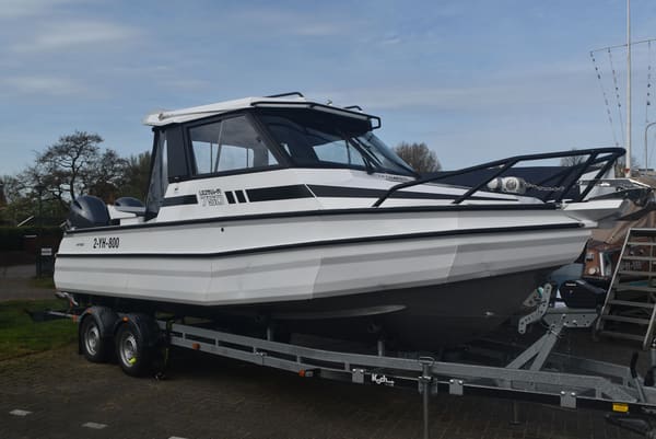 Ultra R750 2018 – aluminium sportvisser met 2x150pk Yamaha