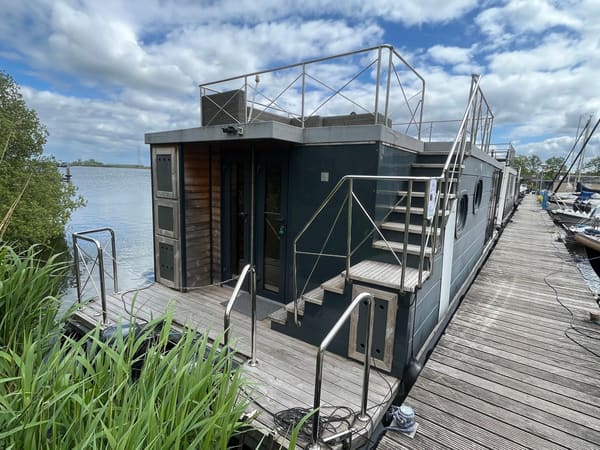 Campi 400 2020 – Stalen houseboat met charteroptie Harderwijk