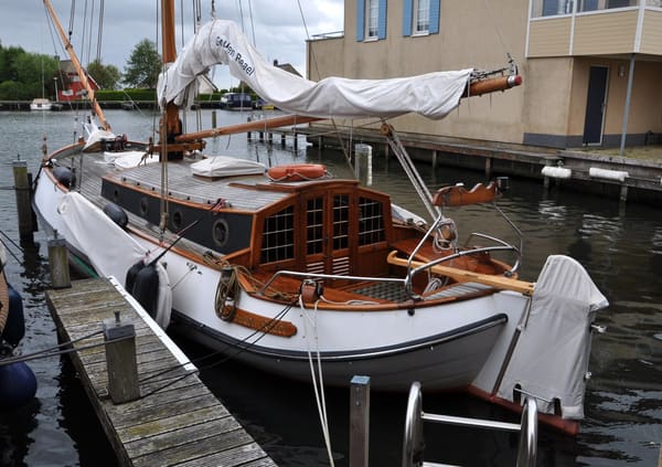 Vollenhovense Bol 975 1978 – Recent gerenoveerd stalen zeilschip