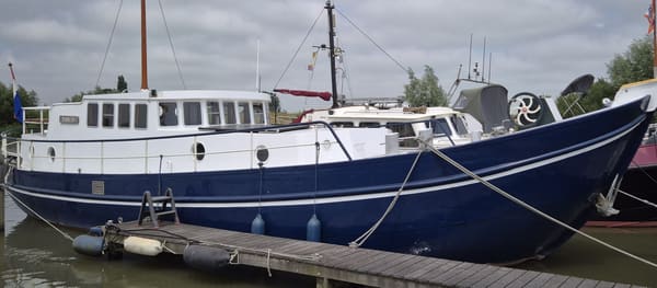 Botter 1935 – woonschip met recente refit