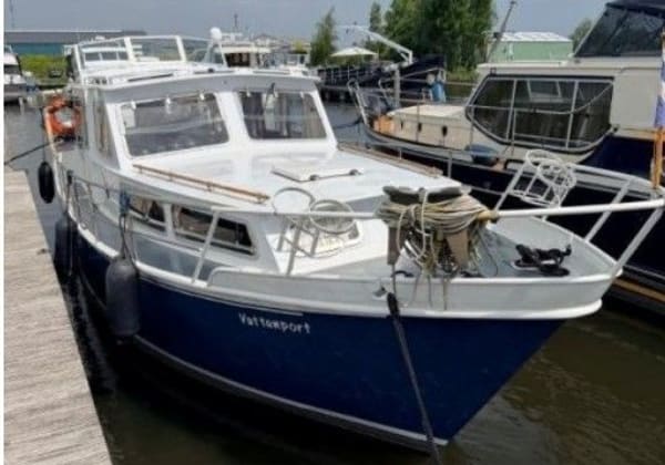 Boorncruiser 1100 AK 1980 – Stalen reismotor met vijf hutten