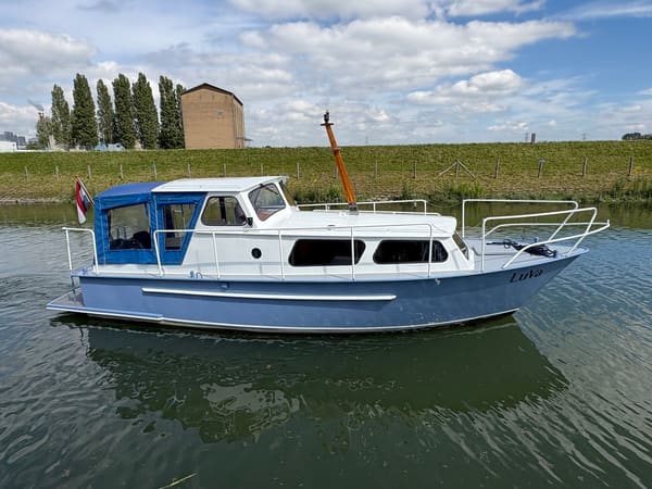 Ariadne kruiser 900 OK 1971 – moderne techniek, boeg- én hekschroef