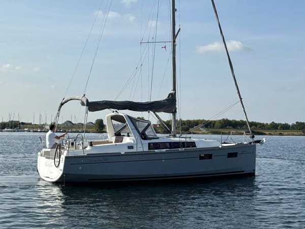Beneteau Oceanis 35 2015 – Compact toerjacht met oceaancategorie