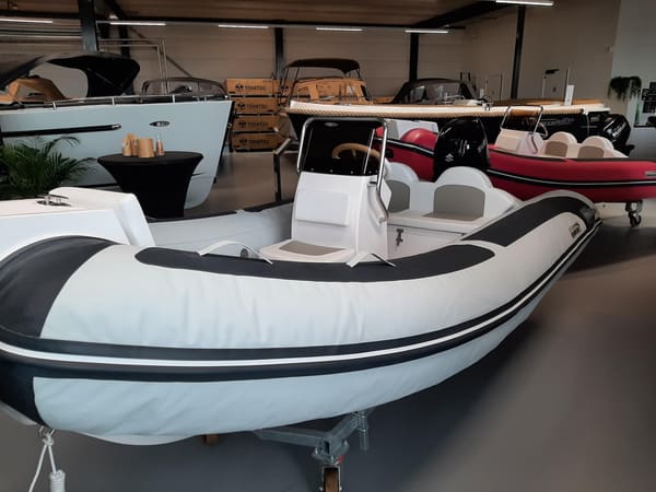 Nimarine MX 450 RIB – compacte rubberboot voor 6 personen