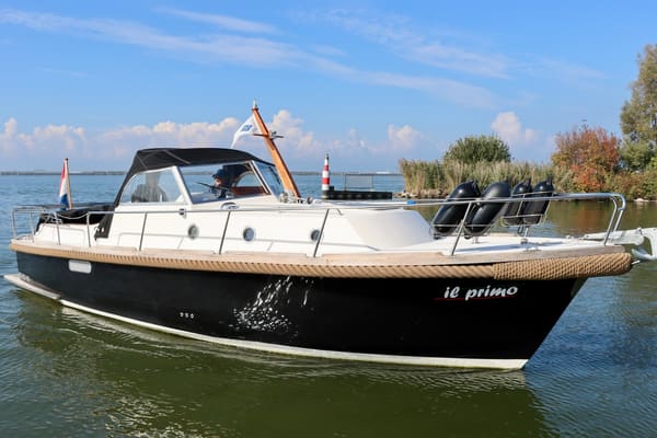 St Tropez 920 2005 – snel motorjacht met vlakke diepgang