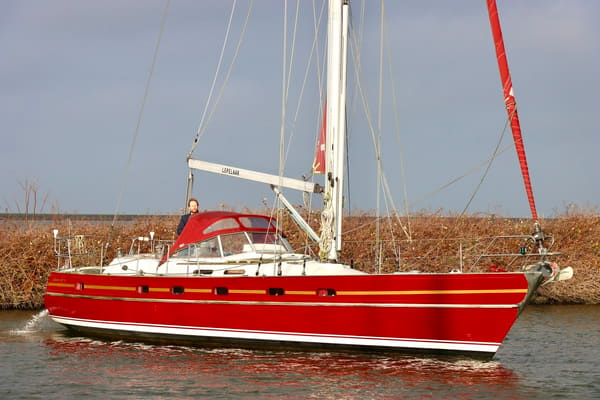 Contest 40S 1996 – zeegaand zeiljacht met vleugelkiel