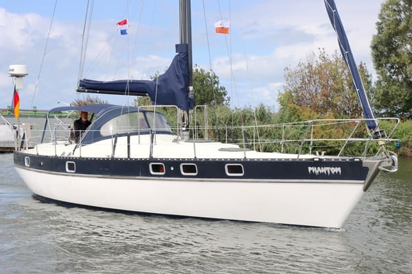 Phantom 38 (1979) – koersvaste middenkuiper