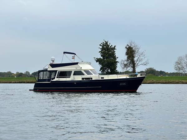 Bouman 1350 Fly 1992 – stalen motorjacht met flybridge
