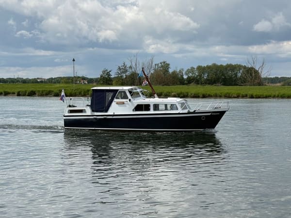 Ten Broeke 8.75 1978 – robuust stalen motorjacht
