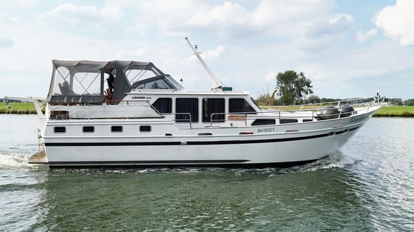 Linssen 42 SL 1986 – stalen motorjacht, twee hutten