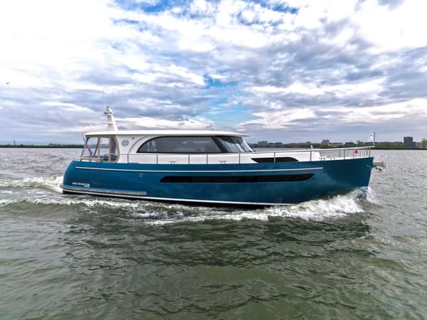 Babro Tridente 44 OC 2024 – salon en kuip op één niveau