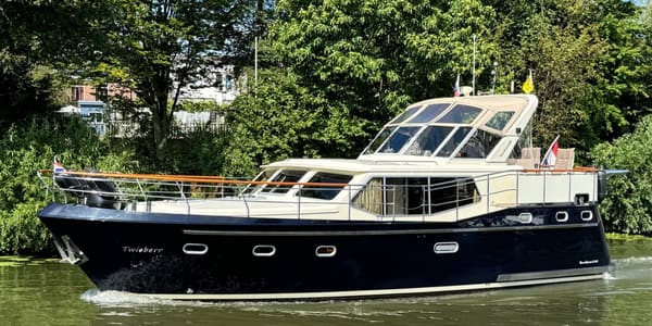 Nowee Caprice 13.00 AK Cabrio 2001 – mahonie interieur & 2 hutten