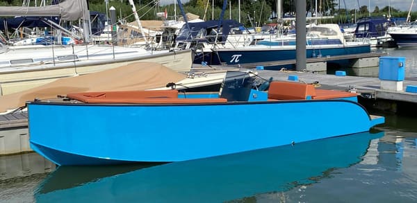 Futuro Boats ZX-20L 2023 – aluminium daycruiser met trailer