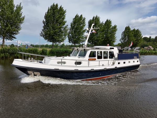 Damen Pushy Cat 15.00 AK Cabrio 1984 – zeewaardig vlaggenschip