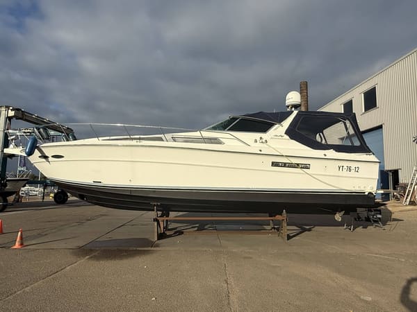Sea Ray 400 Express Cruiser 1988 – Caterpillar diesels, 2 hutten