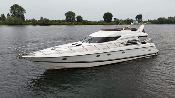 Sunseeker 62 Manhattan 1996 – Prestaties & luxe accommodatie