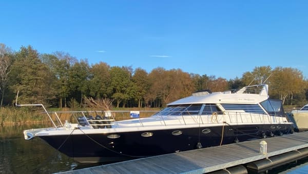 Riva 20 Corsaro 1989 – luxe flybridge met recente refit