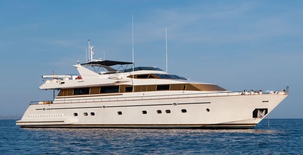 Falcon 100 2001 – Zeewaardig superjacht met refit 2023