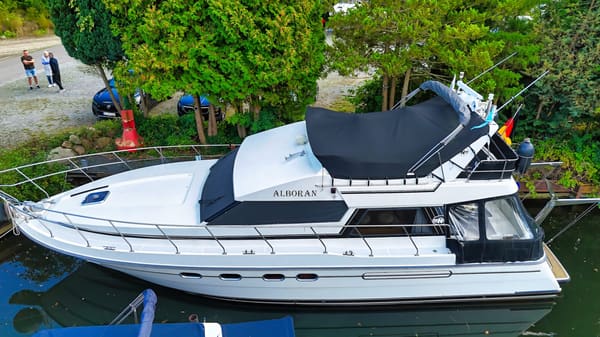 Neptunus 138 1989 – Zeewaardig flybridge-motorjacht