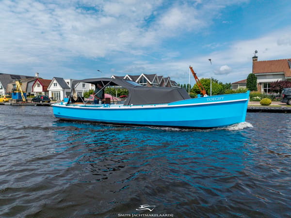 Heeg Heger Spiegelsloep 9.00 – doorvaart-proof met lage kuip