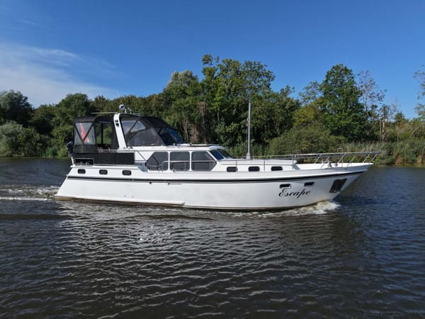 Valkkruiser Content 13.00 AK Cabrio 2001 – achterkajuit motorjacht
