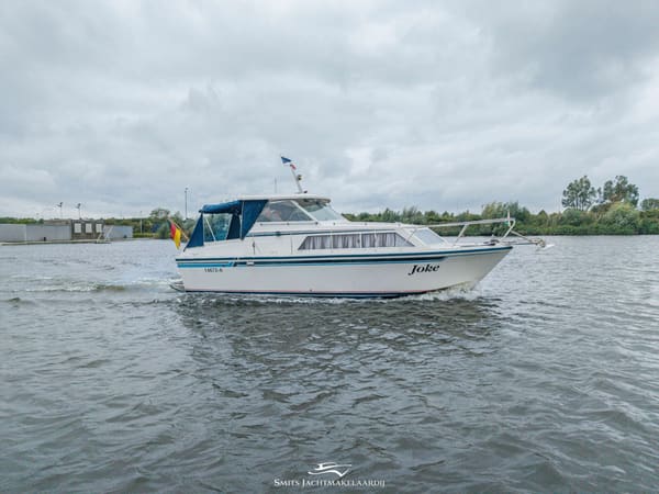 Polaris Manta 8.60 HT 1988 – Ruime Motorboot met Boegschroef
