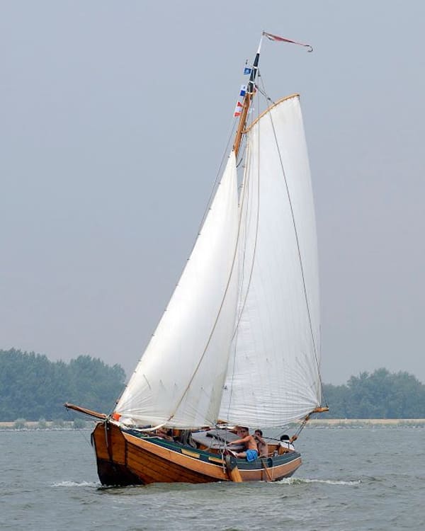 Van Der Meulen Zeeschouw 900 (1974) – houten classic met open vooronder